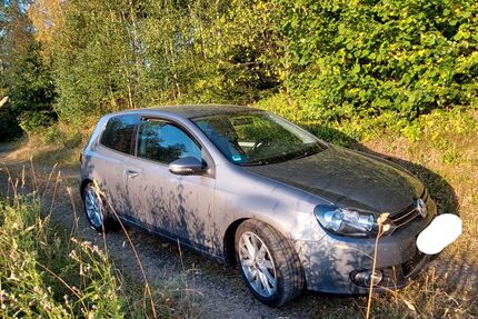 VW Golf 153.000 km 5.500 &euro; Bergneustadt 51702