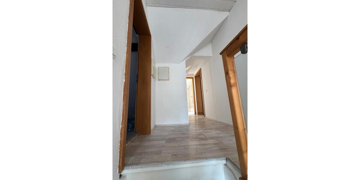 Etagenwohnung Wissen - 4 Zimmer, 90 m&sup2;, 750&euro; | Angebot:25956996
