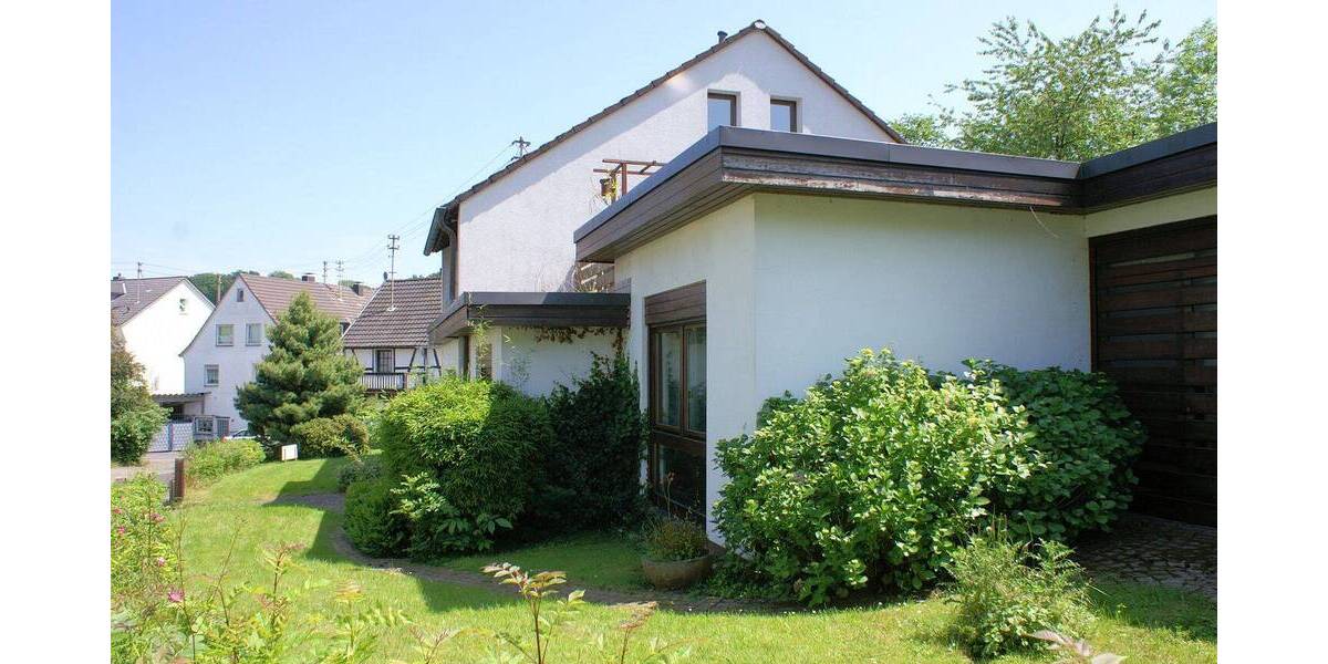 Mehrfamilienhaus, Wohnhaus Ruppichteroth - 9 Zimmer, 279 m&sup2;, 333.000&euro; | Angebot:25742820