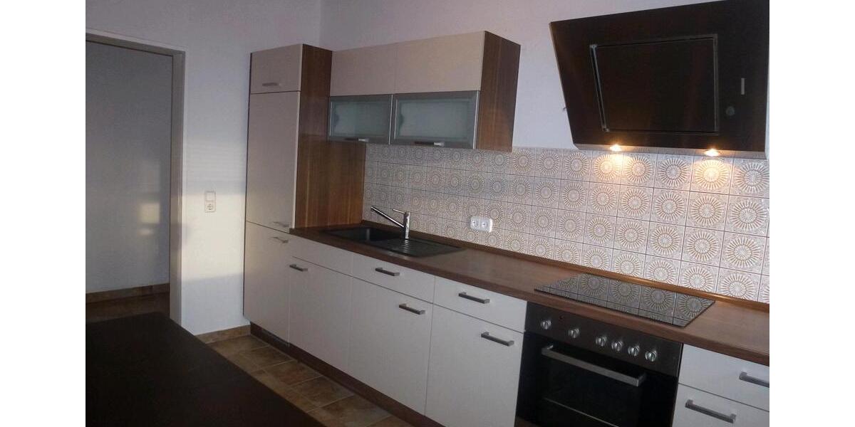 Etagenwohnung Wissen - 3 Zimmer, 80 m&sup2;, 700&euro; | Angebot:25657653
