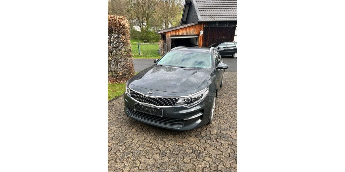 Kia Optima 158.866 km 7.990 &euro; Much 53804