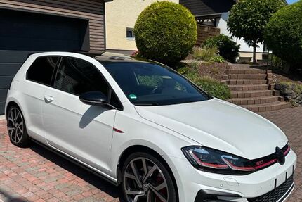 VW Golf 116.000 km 19.999 &euro; Bergneustadt 51702