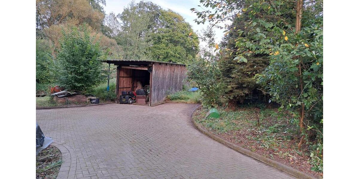 Einfamilienhaus Reichshof - 10 Zimmer, 250 m&sup2;, 249.000&euro; | Angebot:26123093