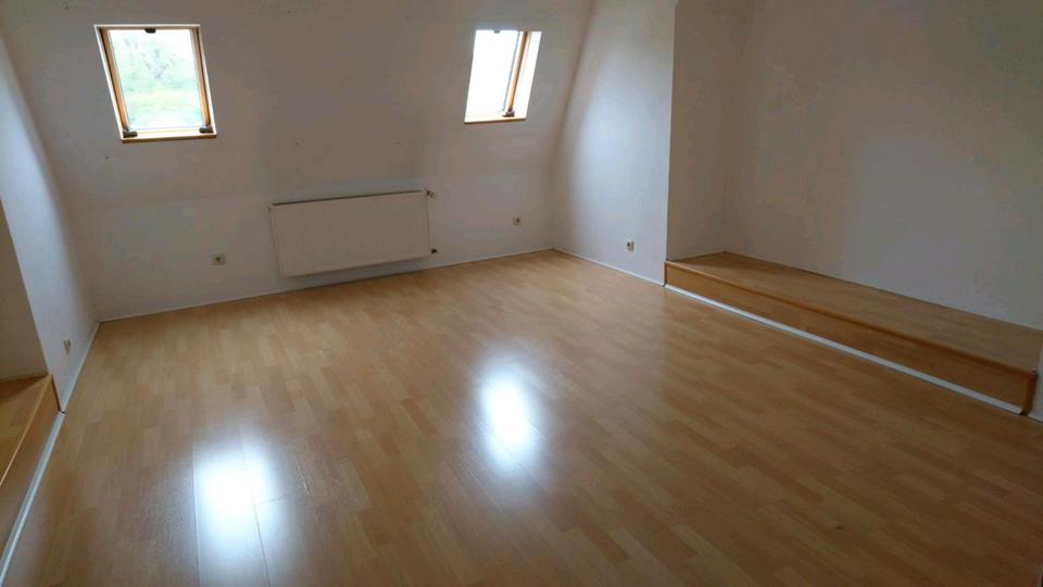 Dachgeschoßwohnung Olpe - 4 Zimmer, 128 m&sup2;, 790&euro; | Angebot:27566977