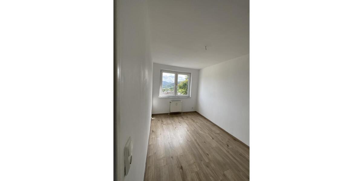 Etagenwohnung Plettenberg - 3 Zimmer, 67 m&sup2;, 399&euro; | Angebot:22355636