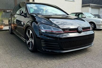 VW Golf 162.000 km 12.500 &euro; Lindlar 51789