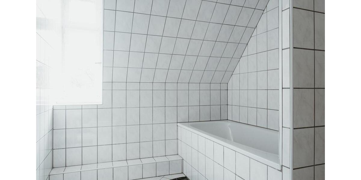 Etagenwohnung Werdohl - 4 Zimmer, 97 m&sup2;, 690&euro; | Angebot:25874672