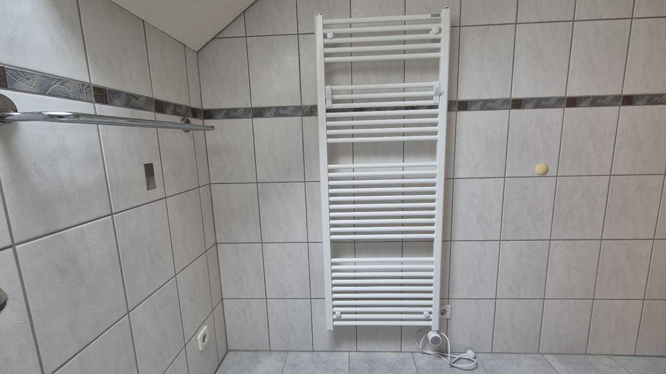 Dachgeschoßwohnung Waldbröl - 2 Zimmer, 70 m&sup2;, 550&euro; | Angebot:27553933