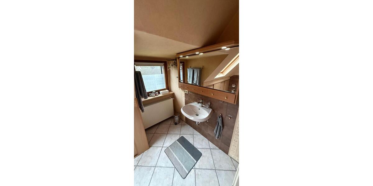 Doppelhaushälfte Waldbröl - 8 Zimmer, 183 m&sup2;, 279.000&euro; | Angebot:27014136