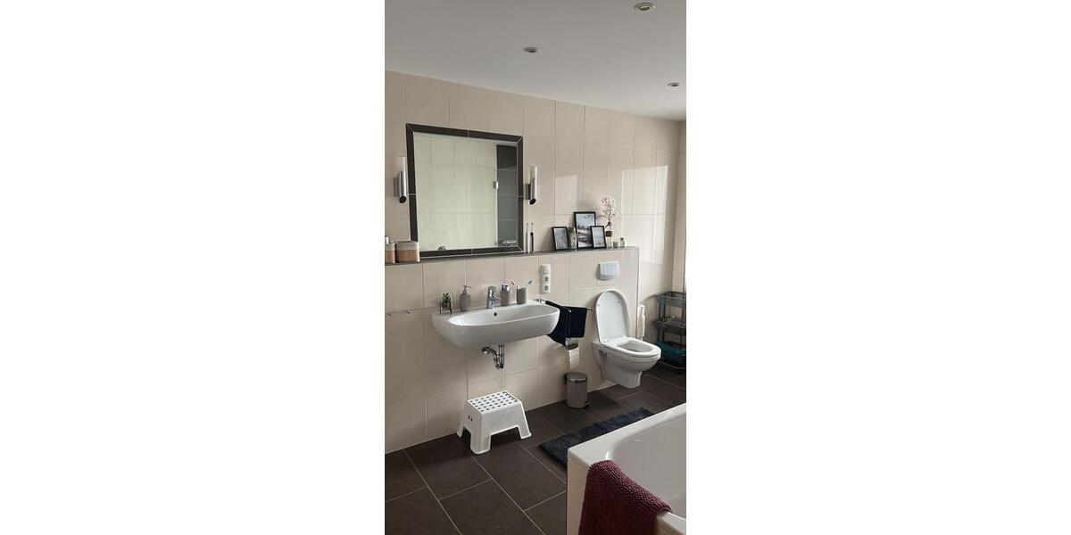 Erdgeschoßwohnung Attendorn - 4 Zimmer, 110 m&sup2;, 940&euro; | Angebot:25960316