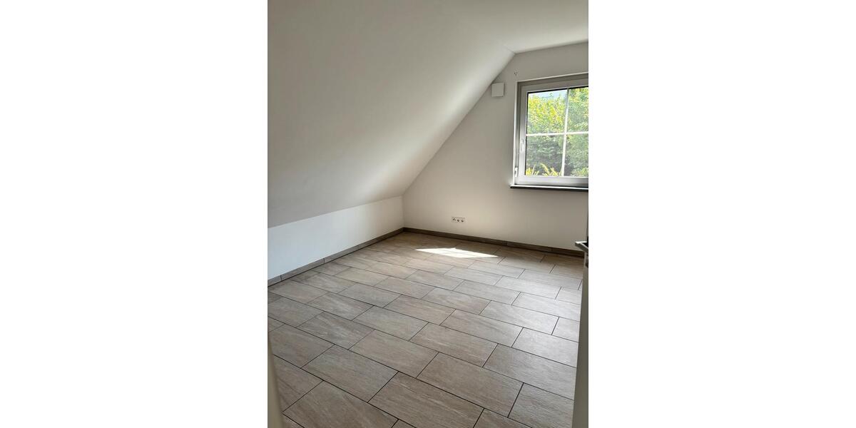 Einfamilienhaus Nümbrecht - 4 Zimmer, 107 m&sup2;, 1.700&euro; | Angebot:27614939