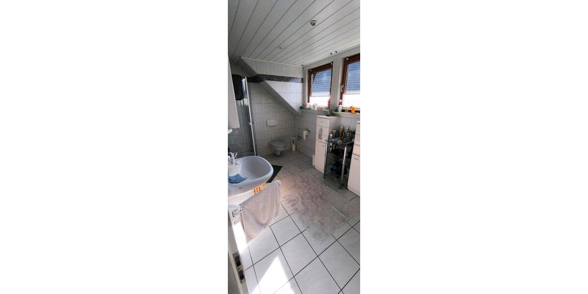 Einfamilienhaus Freudenberg - 5 Zimmer, 175 m&sup2;, 2.100&euro; | Angebot:27615678