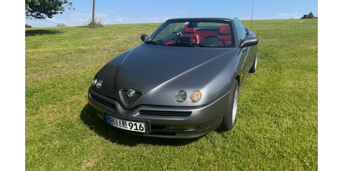 Alfa Romeo Spider 140.000 km 4.250 &euro; Gummersbach 51645