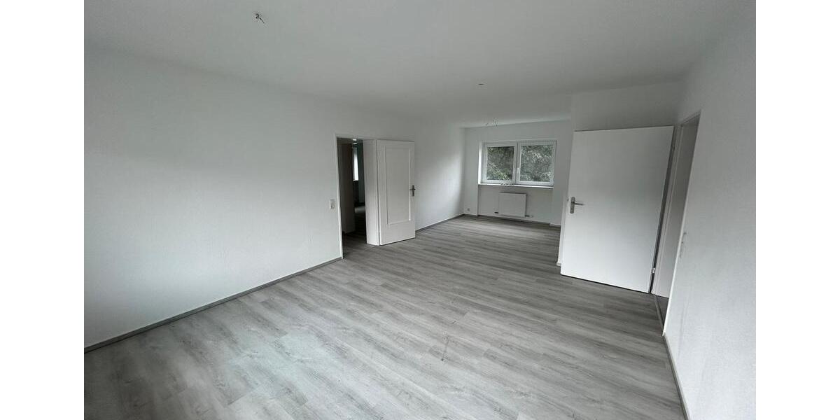 Etagenwohnung Meinerzhagen - 2 Zimmer, 65 m&sup2;, 450&euro; | Angebot:25648697