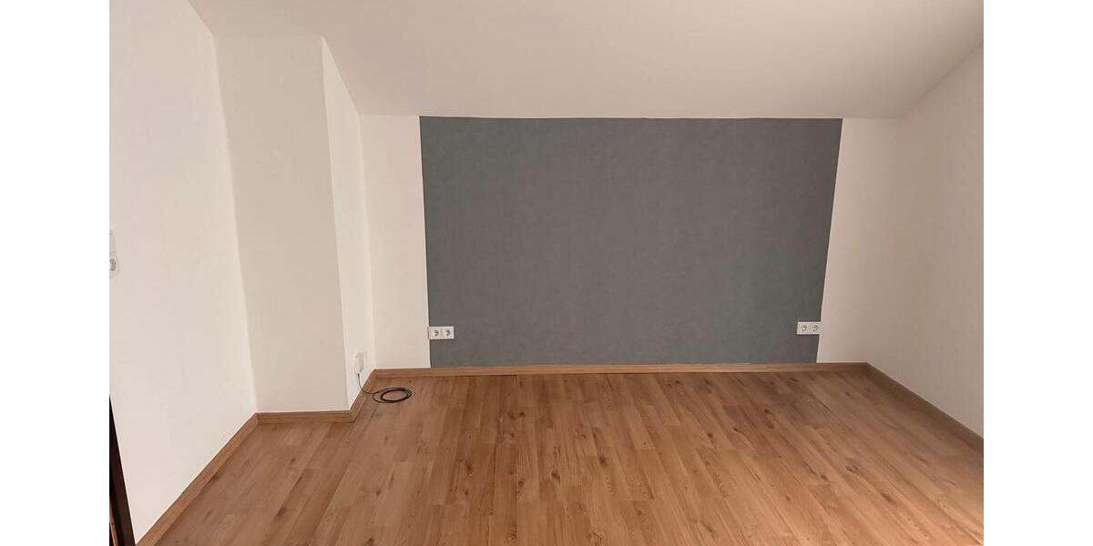 Dachgeschoßwohnung Plettenberg - 2 Zimmer, 60 m&sup2;, 550&euro; | Angebot:25366823