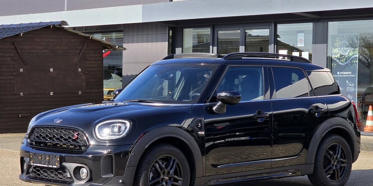 Mini Cooper S Countryman Automatik|LED|Kamera|Panorma 79.798 km 23.900 &euro; Wermelskirchen 42929