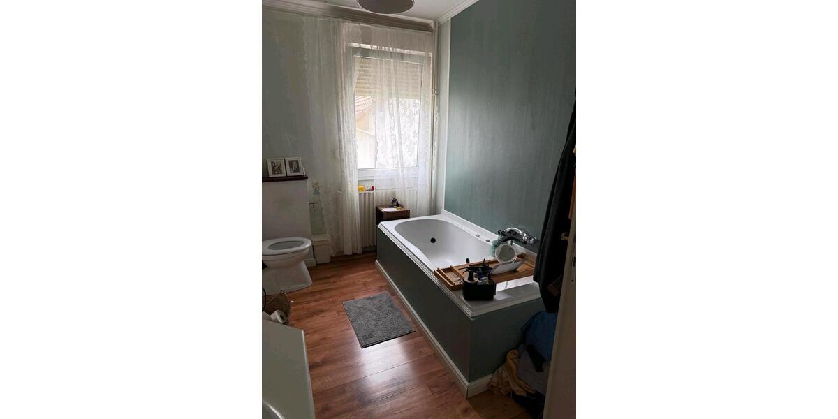 Einfamilienhaus Bergneustadt - 6 Zimmer, 135 m&sup2;, 235.000&euro; | Angebot:26102659