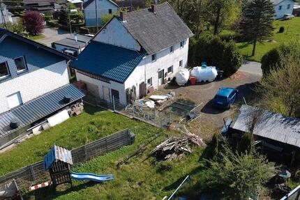 Haus Etzbach - 6 Zimmer, 120 m&sup2;, 65.000&euro; | Angebot:25299405