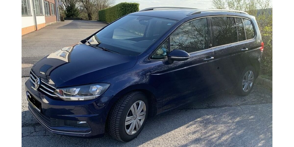 VW Touran 150.000 km 13.500 &euro; Lindlar 51789