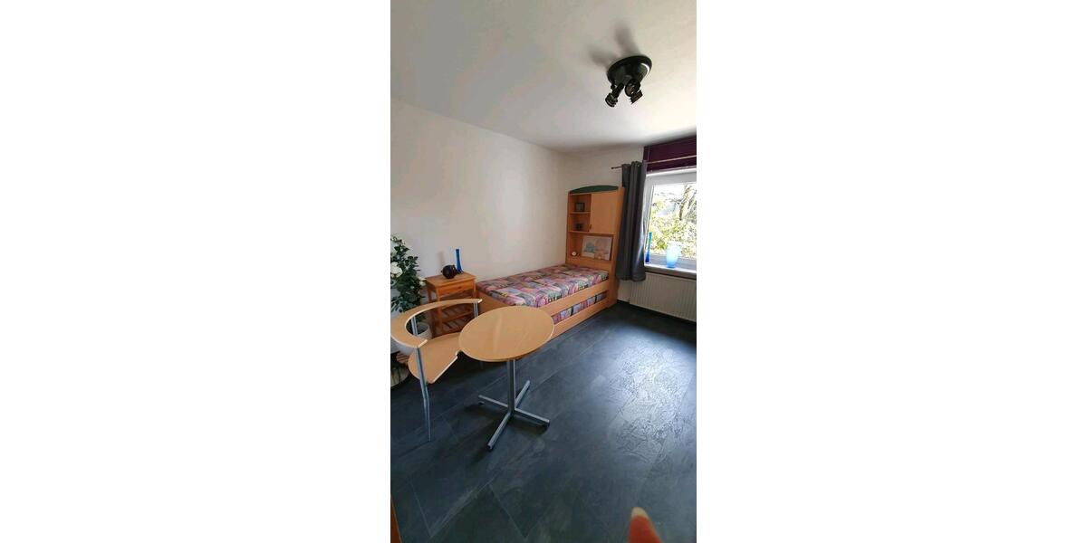 Bungalow Wissen - 6 Zimmer, 145 m&sup2;, 2.250&euro; | Angebot:25811588