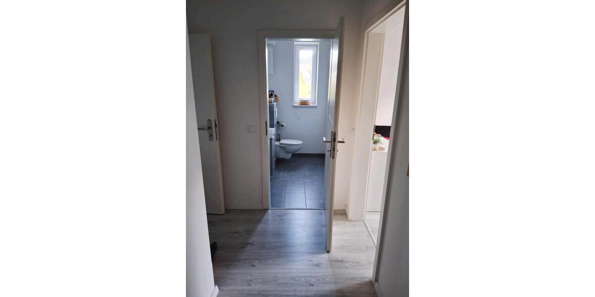 Dachgeschoßwohnung Waldbröl - 3 Zimmer, 75 m&sup2;, 950&euro; | Angebot:27564627
