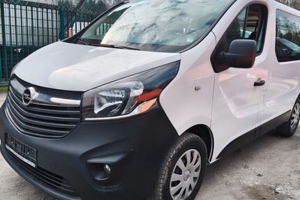 Opel Vivaro 93.200 km 13.999 &euro; Fürthen 57539