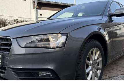 Audi A4 195.000 km 7.900 &euro; Gummersbach 51645