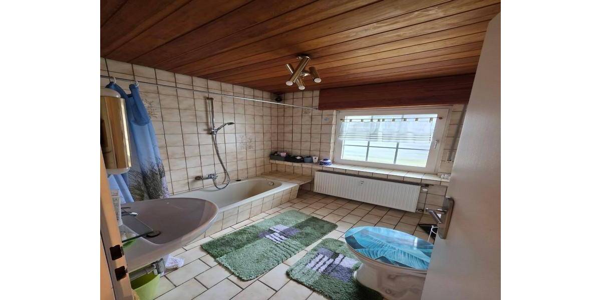 Mehrfamilienhaus, Wohnhaus Wermelskirchen - 8 Zimmer, 170 m&sup2;, 360.000&euro; | Angebot:26628567