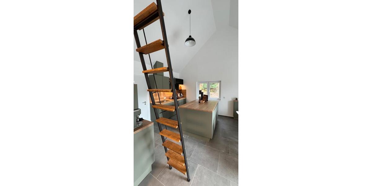 Dachgeschoßwohnung Gummersbach Berstig Süd - 3 Zimmer, 80 m&sup2;, 1.385&euro; | Angebot:27542049