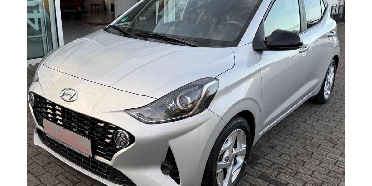 Hyundai i10 9.402 km 14.888 &euro; Radevormwald 42477