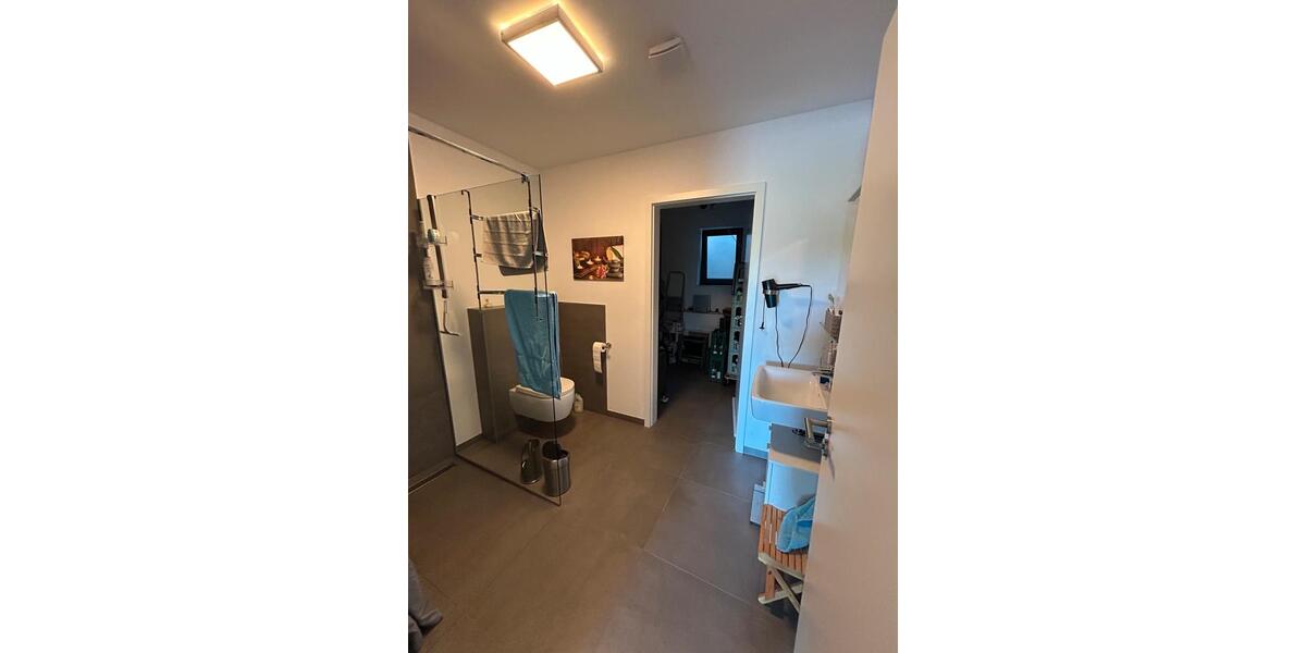 Terrassenwohnung Meinerzhagen - 4 Zimmer, 135 m&sup2;, 1.350&euro; | Angebot:27543375