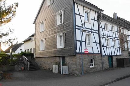 Haus Nümbrecht - 7 Zimmer, 122 m&sup2;, 269.000&euro; | Angebot:23748778