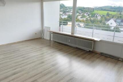 Wohnung Bergneustadt - 2 Zimmer, 65 m&sup2;, 130.000&euro; | Angebot:27450777