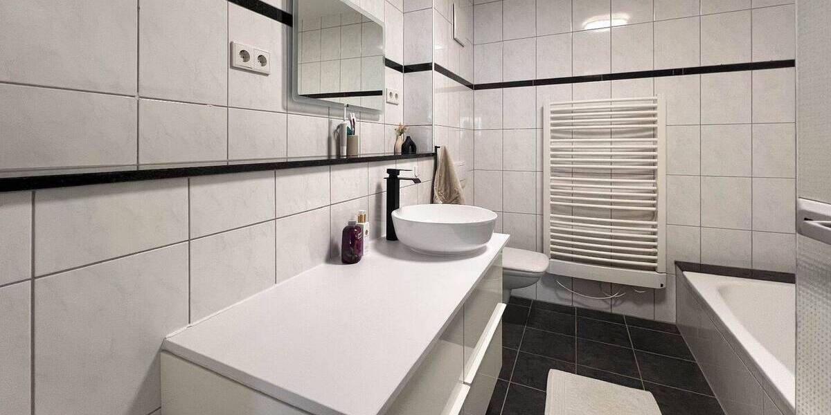 Etagenwohnung Overath - 2 Zimmer, 72 m&sup2;, 250.000&euro; | Angebot:26844062