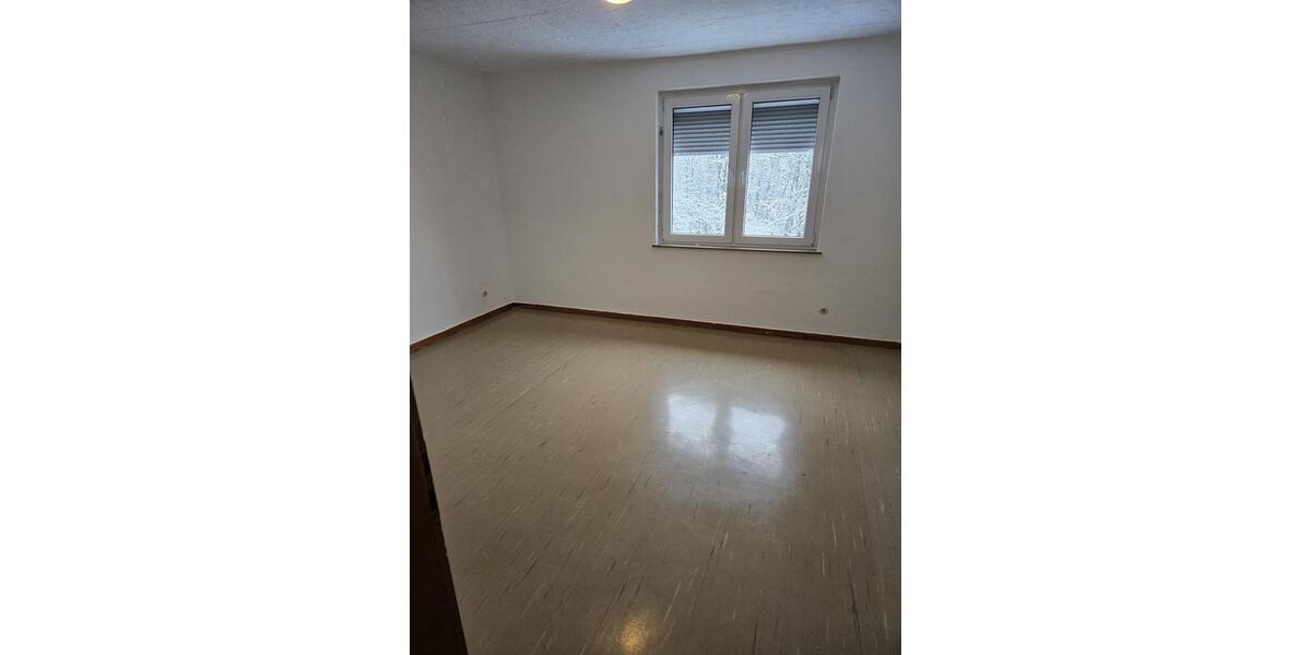 Etagenwohnung Gummersbach - 3 Zimmer, 82 m&sup2;, 800&euro; | Angebot:24454274