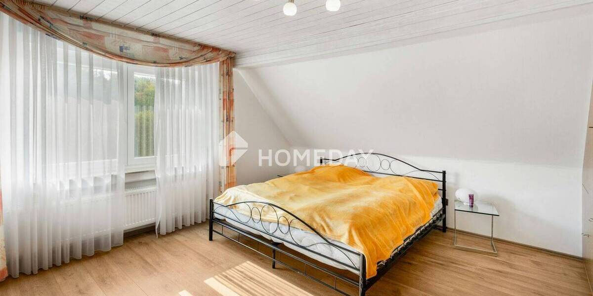 Doppelhaushälfte Wiehl Neuklef - 8 Zimmer, 231 m&sup2;, 425.000&euro; | Angebot:26569191