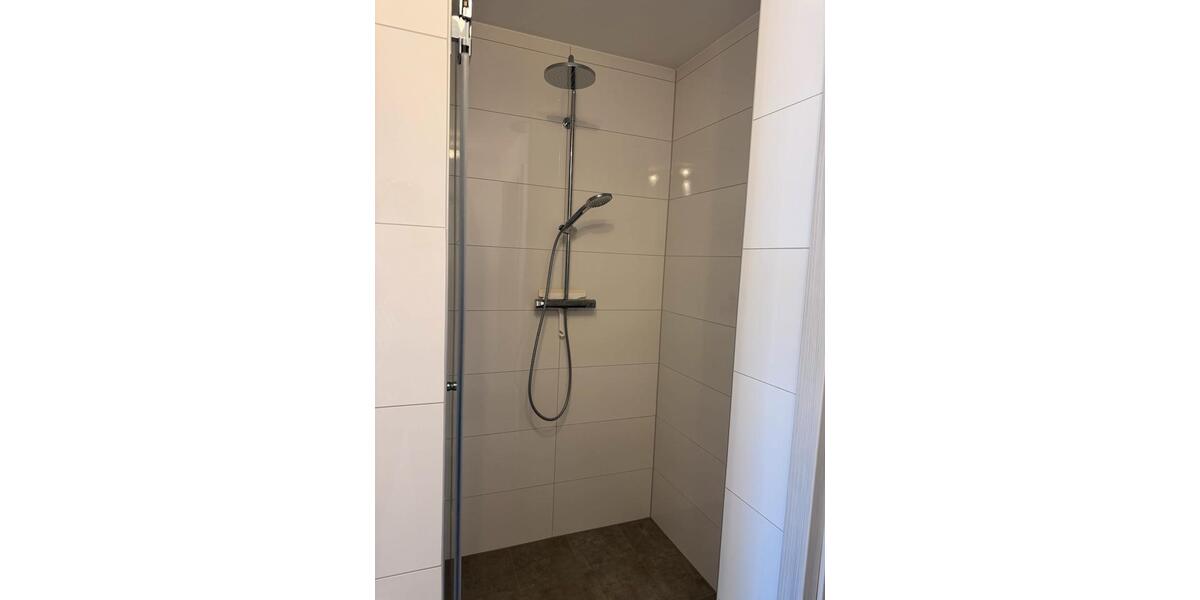 Erdgeschoßwohnung Wermelskirchen - 3 Zimmer, 109 m&sup2;, 1.342&euro; | Angebot:27551019
