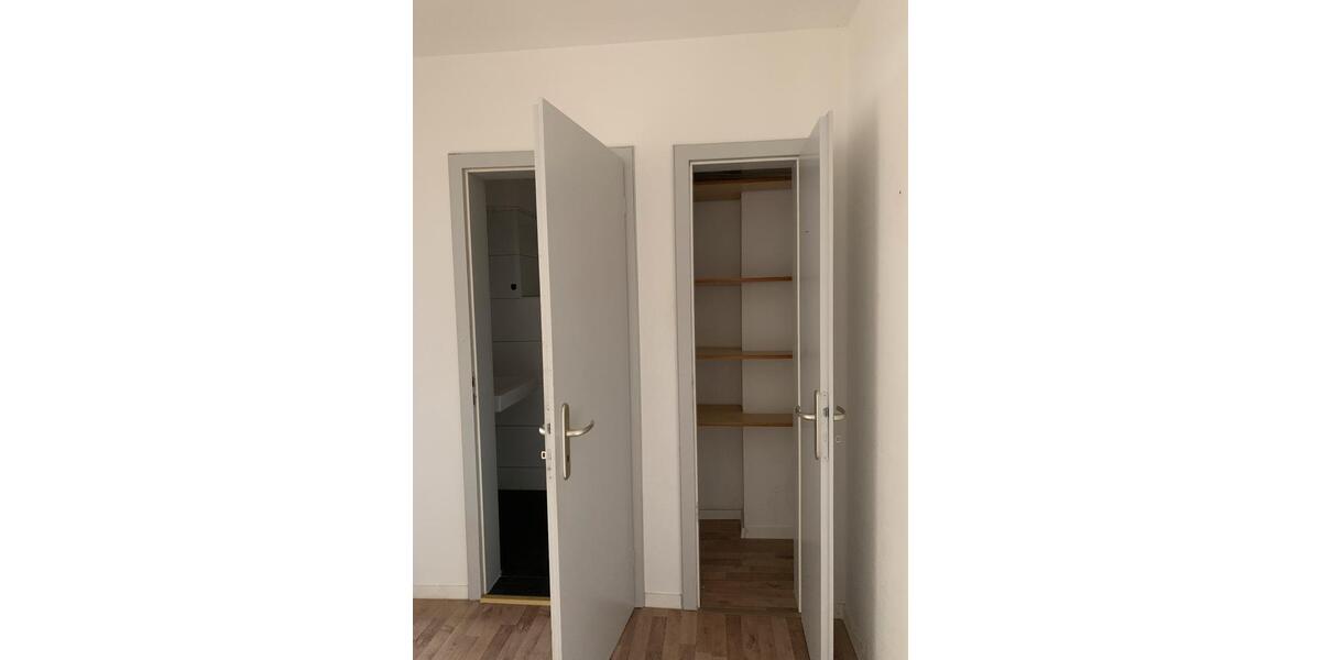 Erdgeschoßwohnung Gummersbach Berstig Süd - 2 Zimmer, 49 m&sup2;, 470&euro; | Angebot:25948980