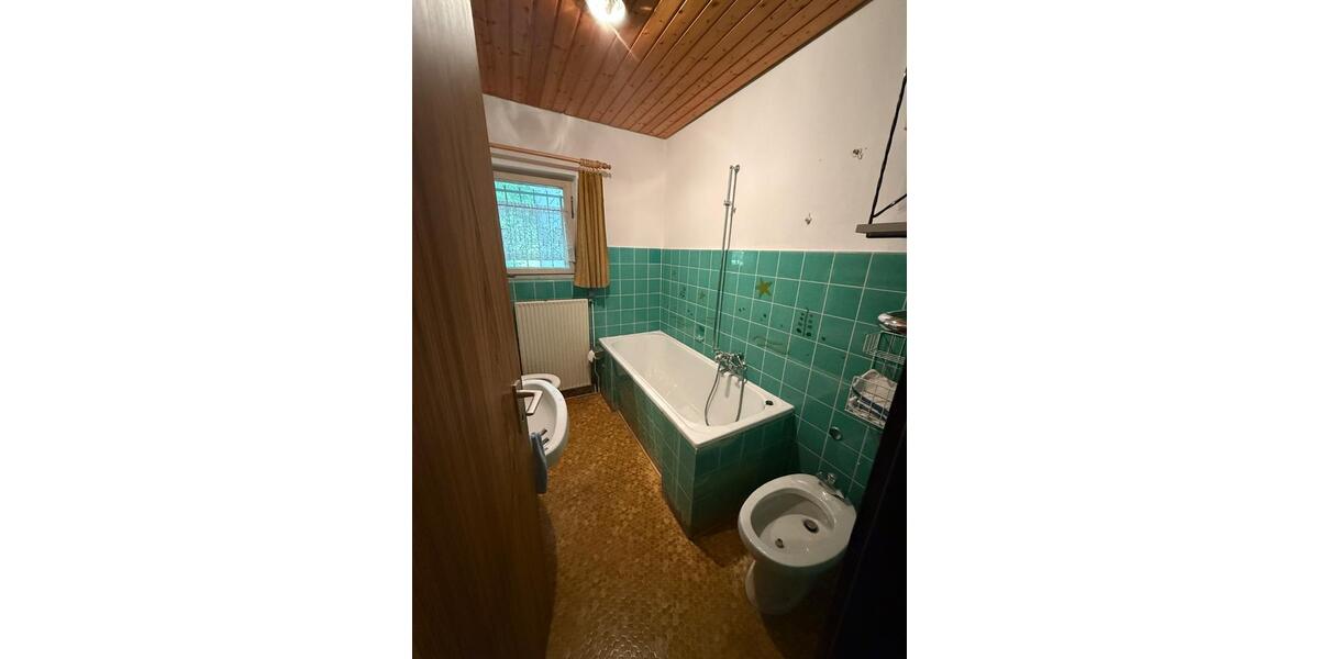 Einfamilienhaus Nümbrecht - 7 Zimmer, 132 m&sup2;, 179.000&euro; | Angebot:27288888