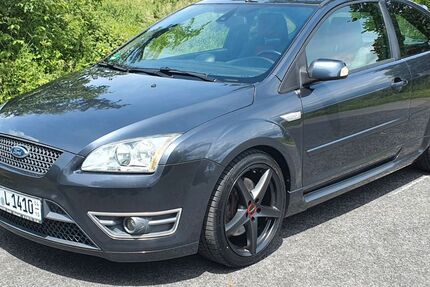 Ford Focus 236.000 km 5.350 &euro; Gummersbach 51647