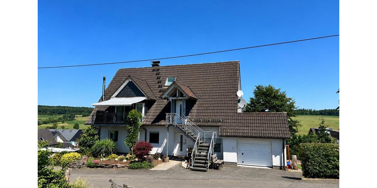 Dachgeschoßwohnung Wenden - 5 Zimmer, 119 m&sup2;, 1.000&euro; | Angebot:27593446