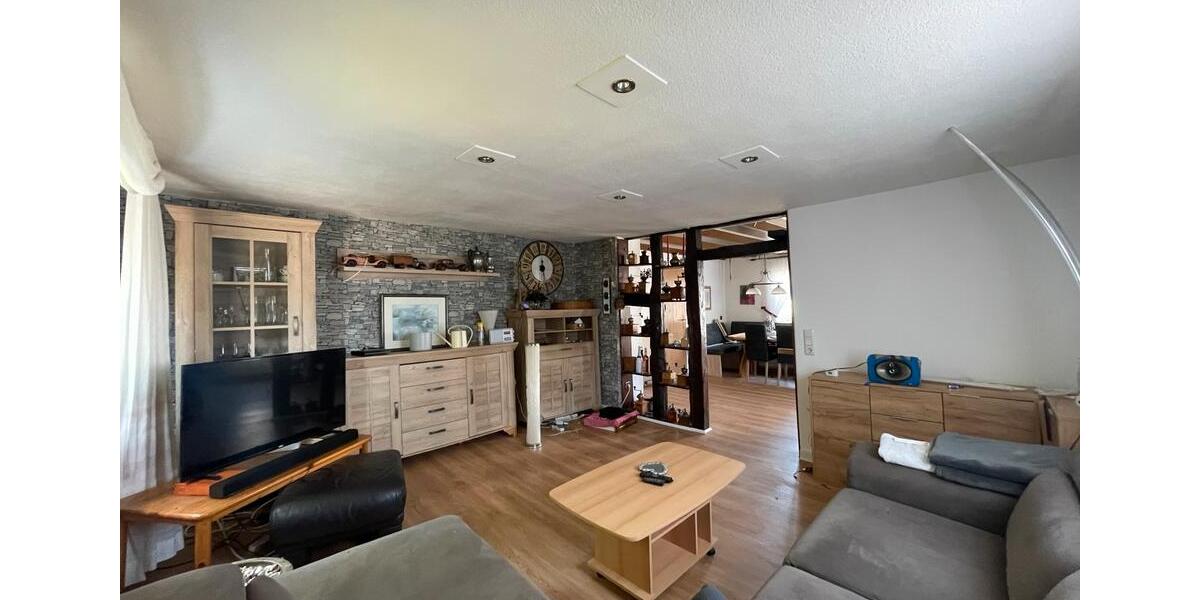 Einfamilienhaus Nümbrecht - 8 Zimmer, 186 m&sup2;, 350.000&euro; | Angebot:27208945