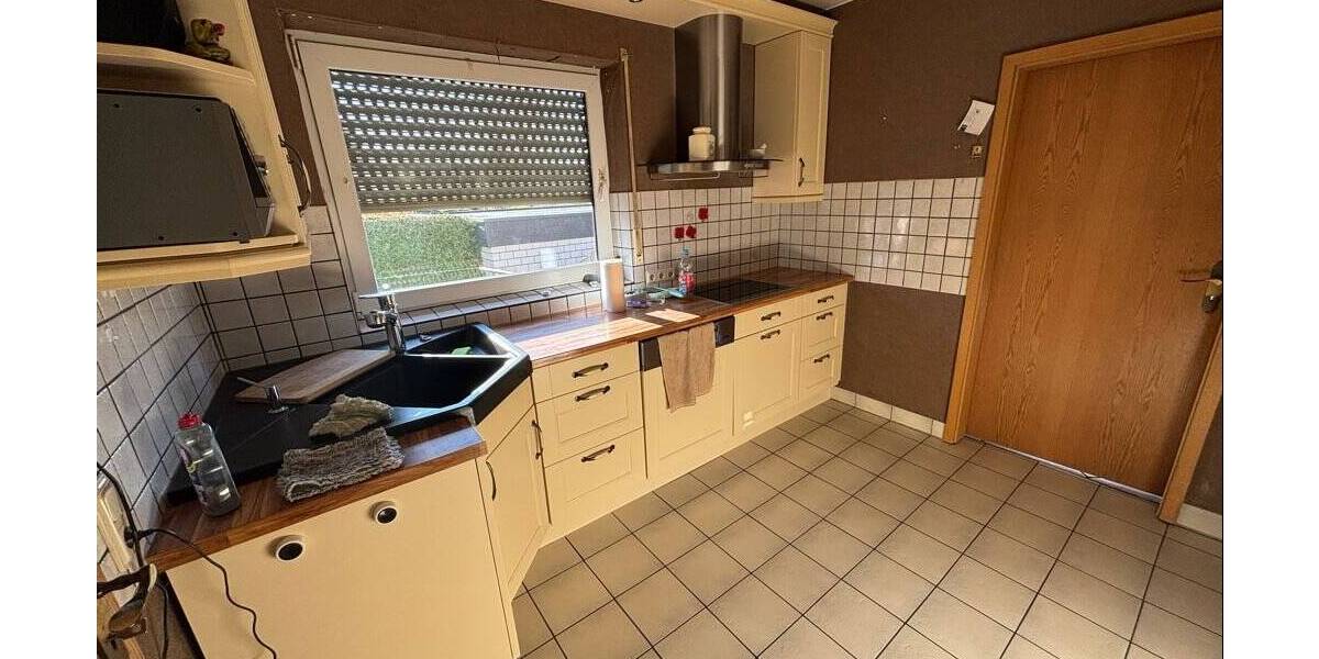 Doppelhaushälfte Reichshof Berghausen - 4 Zimmer, 145 m&sup2;, 279.000&euro; | Angebot:25796670