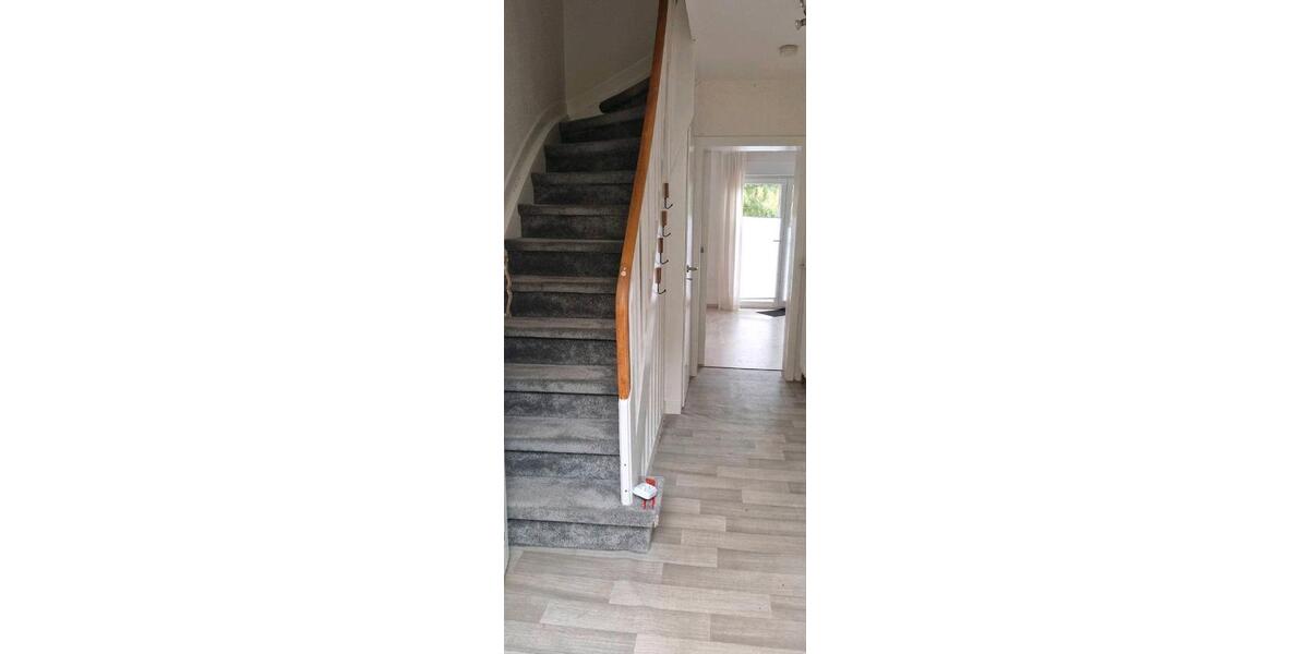 Reihenhaus Lüdenscheid Staberg - 5 Zimmer, 90 m&sup2;, 220.000&euro; | Angebot:26778747