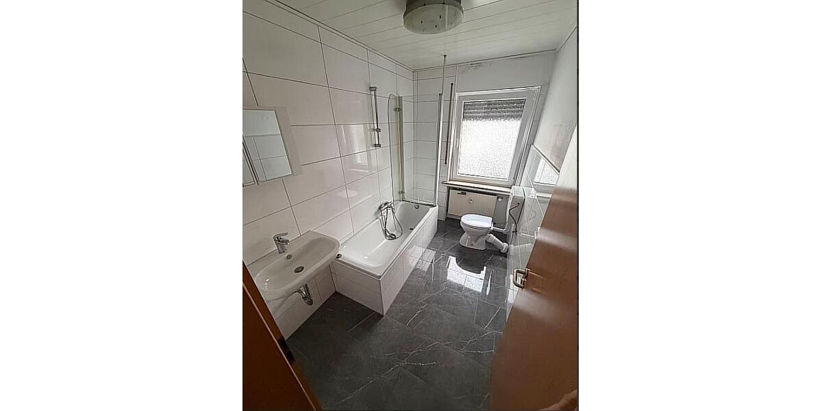 Etagenwohnung Plettenberg - 4 Zimmer, 105 m&sup2;, 750&euro; | Angebot:27570289