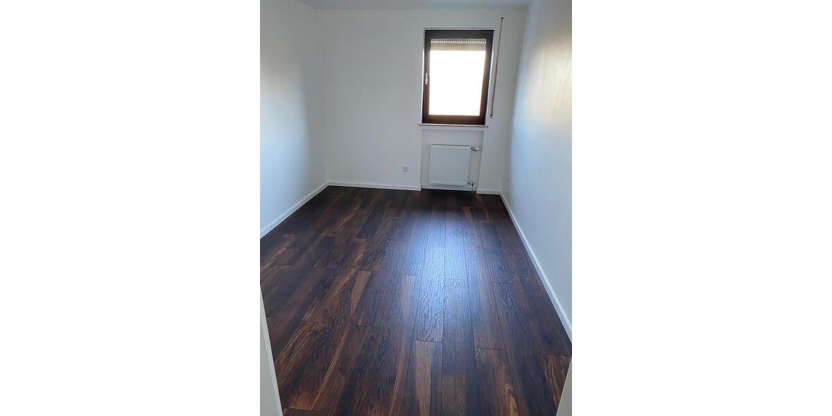 Etagenwohnung Morsbach - 4 Zimmer, 120 m&sup2;, 1.300&euro; | Angebot:25633249