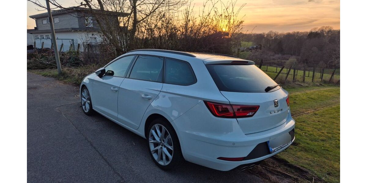 Seat Leon 97.000 km 18.900 &euro; Neunkirchen-Seelscheid 53819
