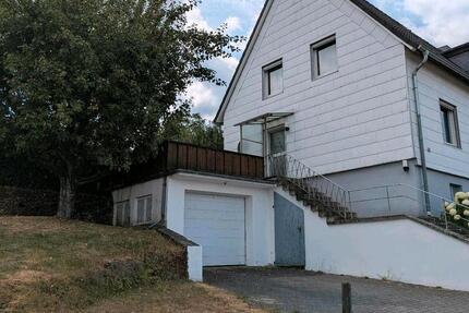 Haus Wipperfürth - 6 Zimmer, 111 m&sup2;, 275.000&euro; | Angebot:27221775