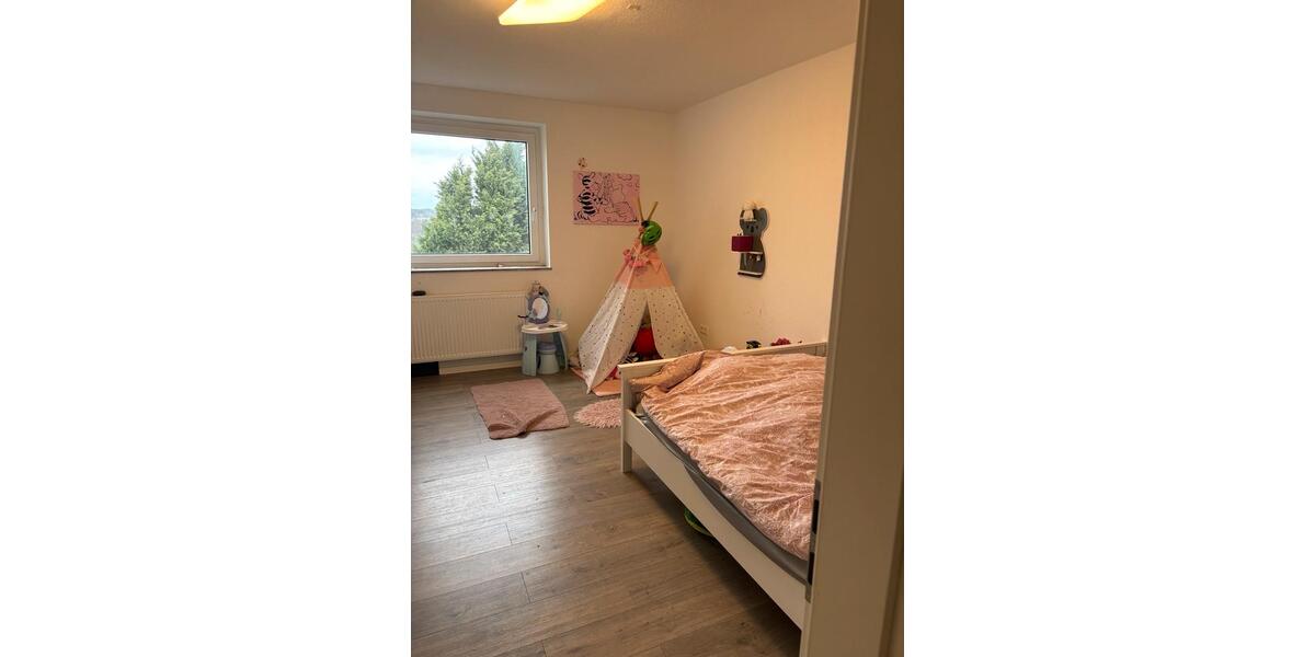 Etagenwohnung Bergneustadt - 2 Zimmer, 64 m&sup2;, 608&euro; | Angebot:25644452