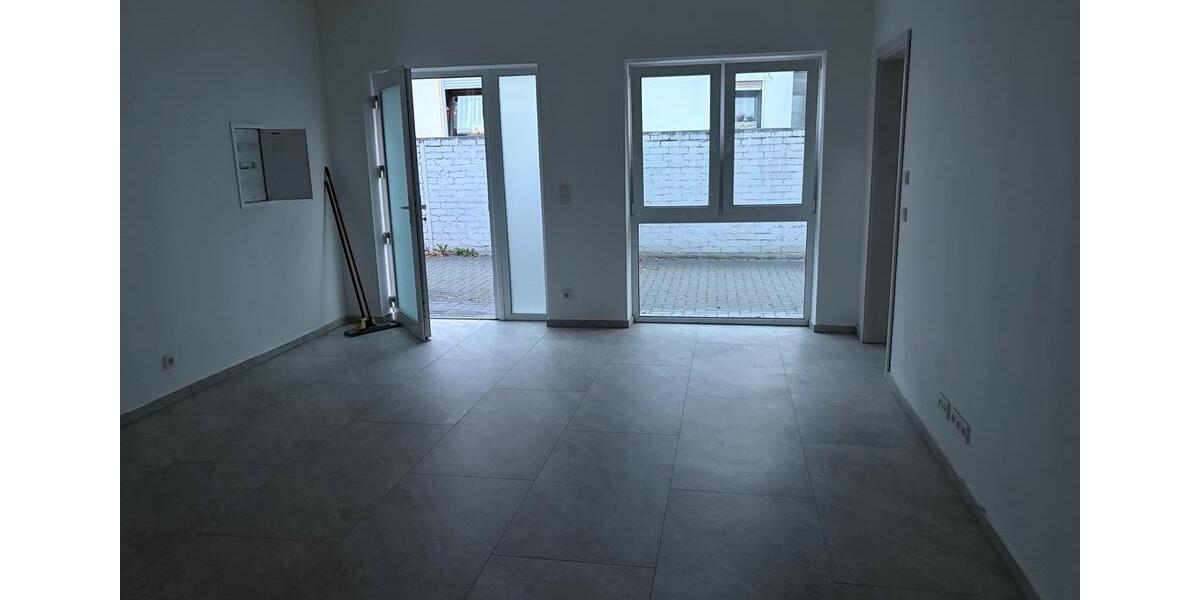 Erdgeschoßwohnung Eitorf - 2 Zimmer, 20 m&sup2;, 450&euro; | Angebot:27577088
